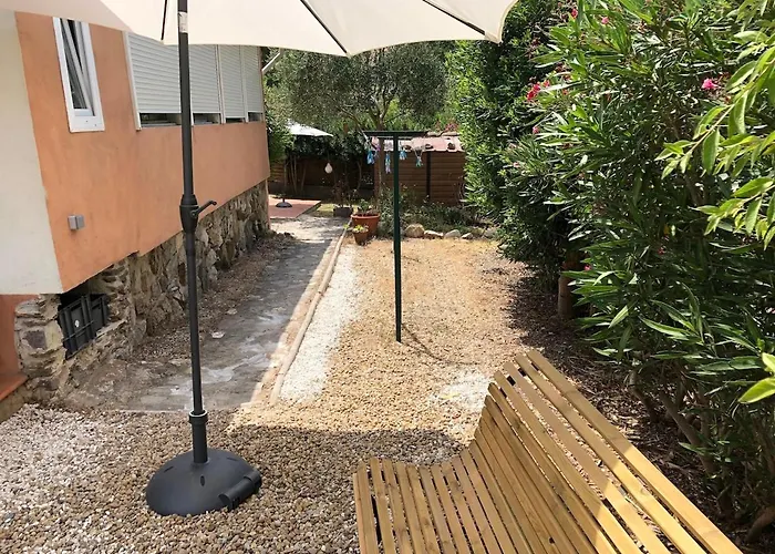 Maison Familiale Sur La Presqu'ile De Giens Tatil Evi *